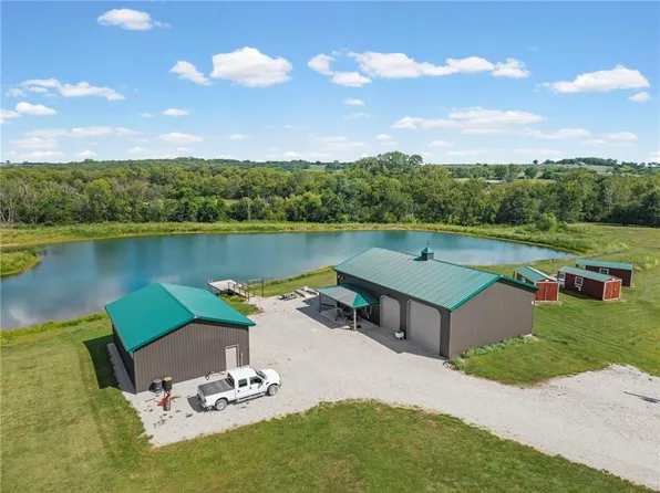 15812 County Road 151, Carrollton, MO 64633