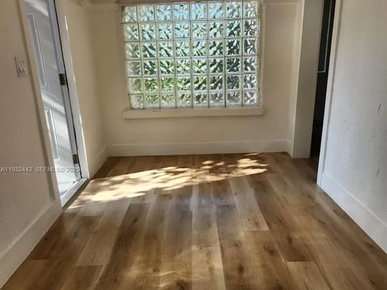 45 NE 62nd St #45 — Photo 6