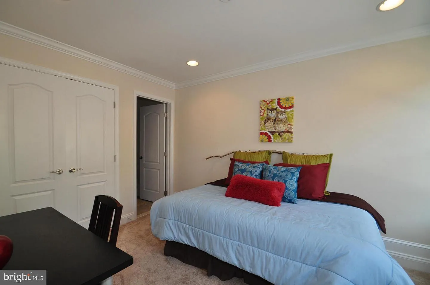 3 bed, 3.5 bath, 2152 sqft, $3,800 — Photo 2