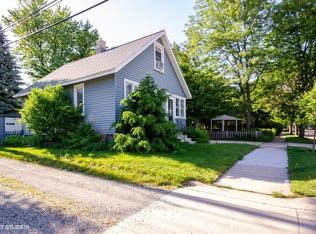 2612 Prospect Ave, Evanston, IL 60201