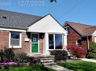 15566 Horger Ave, Allen Park, MI 48101