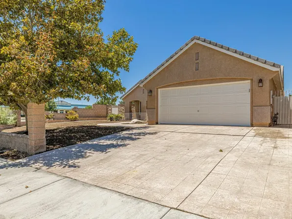 2101 Manchester St, Rosamond, CA 93560