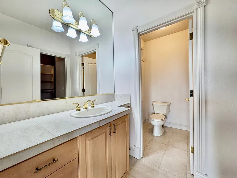 3014 NW Chapin Dr — Photo 52