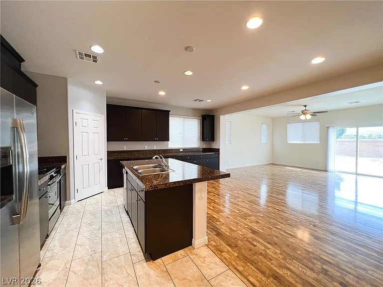 6423 Pochman Mesa St — Photo 11
