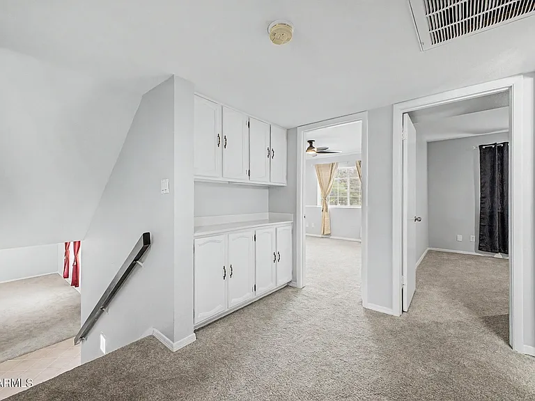 2457 W Redfield Rd — Photo 36