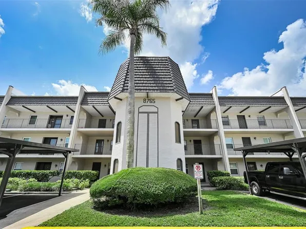8765 Bardmoor Blvd APT 306, Seminole, FL 33777