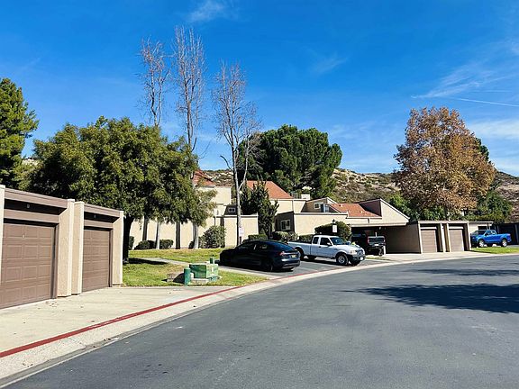 5th image of 23944 Green Haven Ln