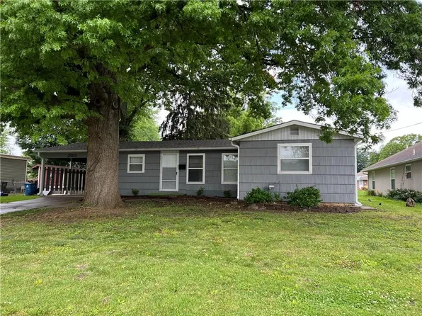 203 N Connor St, Odessa, MO 64076