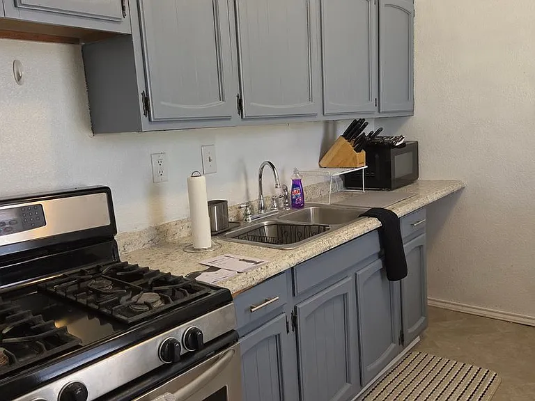 708 Monterrey St — Photo 18