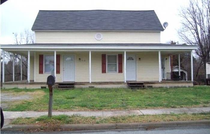 2nd image of 918 Lindsey St #B