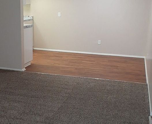 4th image of 2050 S Euclid Ave APT 202