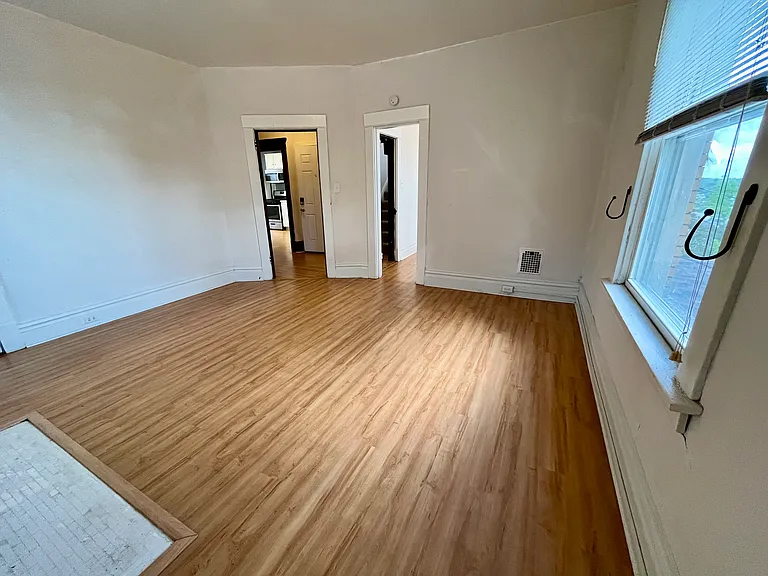 1413 Chelton Ave #2 — Photo 4