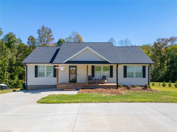 246 Arcadia Dr, Lexington, NC 27295