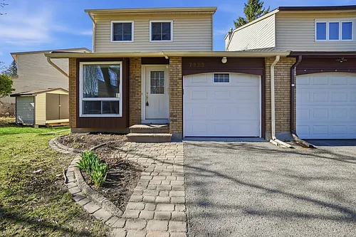 7922 Decarie Dr Photo 1