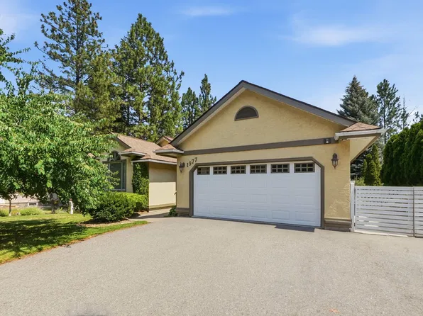 1977 Covington Cres, West Kelowna, BC V1Z 3M2