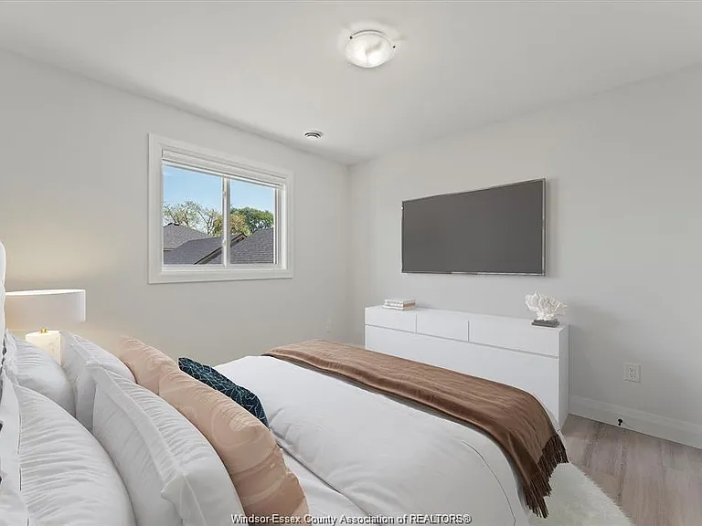 1855 Meldrum Rd #1 — Photo 10