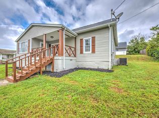 810 Fowler St, Clinton, TN 37716