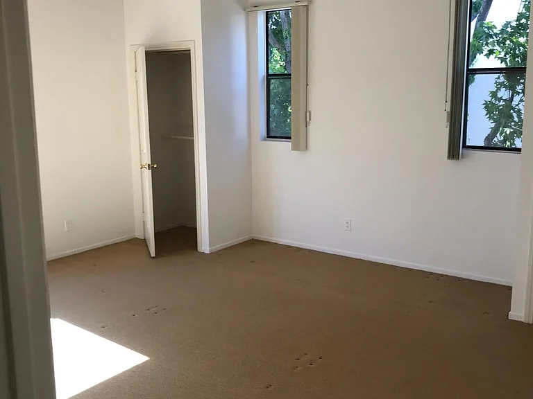 350 N Oakhurst Dr #201 — Photo 9