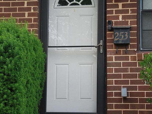 2nd image of 253 Holly Dr