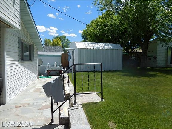 3rd image of 493 Ely Ave