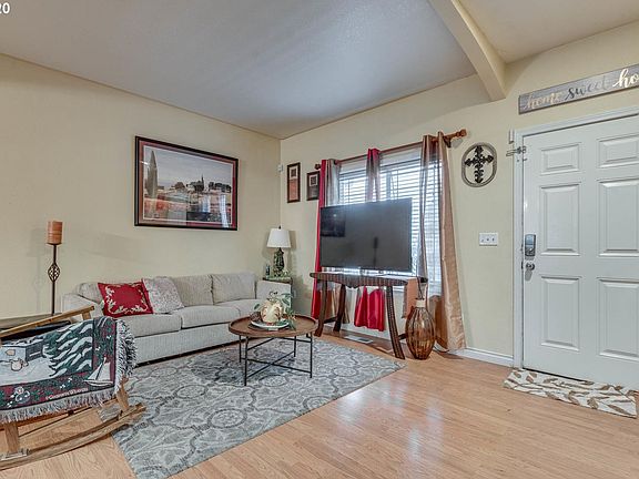 4th image of 8712 NE 87th Cir