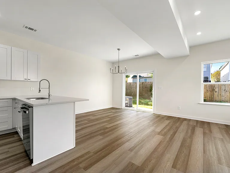 3607 Brycewood Dr — Photo 3