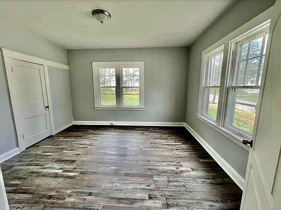 5th image of 3411 Charlack Ave