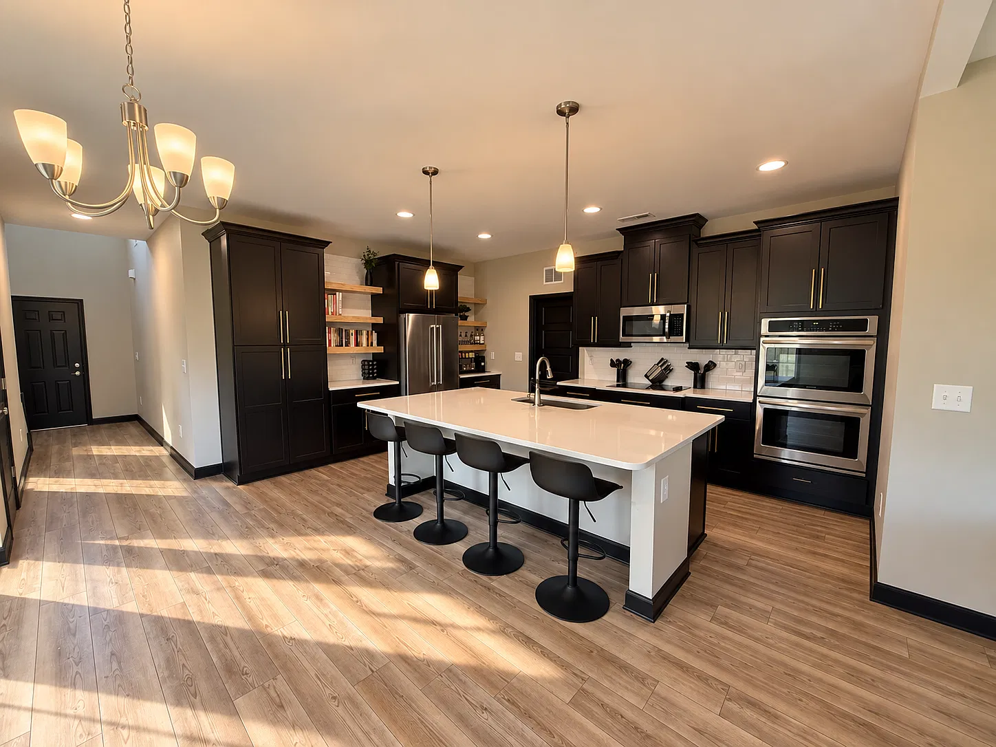 528 Transom Way — Photo 2
