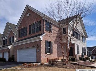 20 Chatsworth Rd, Manalapan, NJ 07726