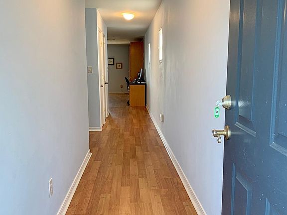 3rd image of 5539 Soundside Dr #14
