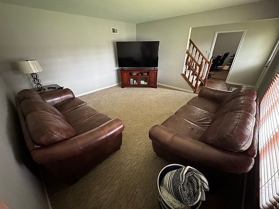 5th image of 9404 S 54th Ct