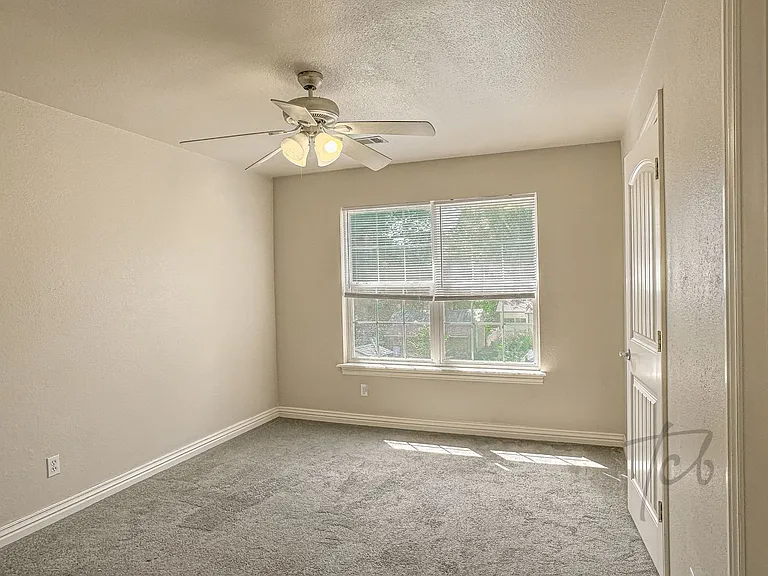 912 S Wood Ave — Photo 22