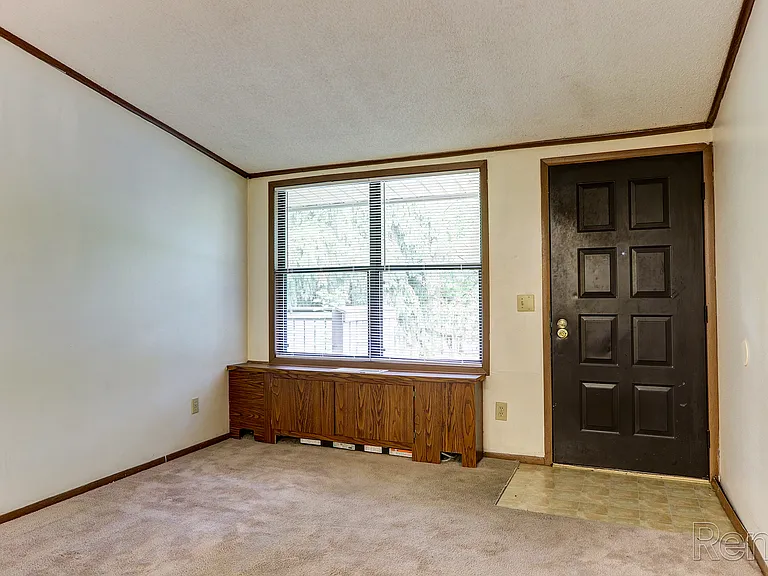 Easton Ridge Apartments — Photo 6