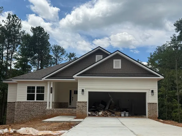 200 Blackberry Ct, Pendergrass, GA 30567