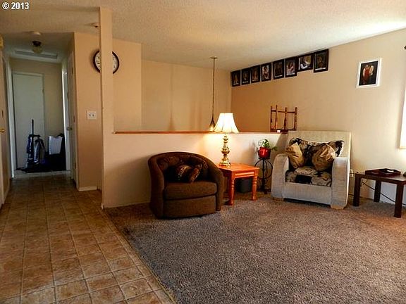 4th image of 304 NE 132nd St