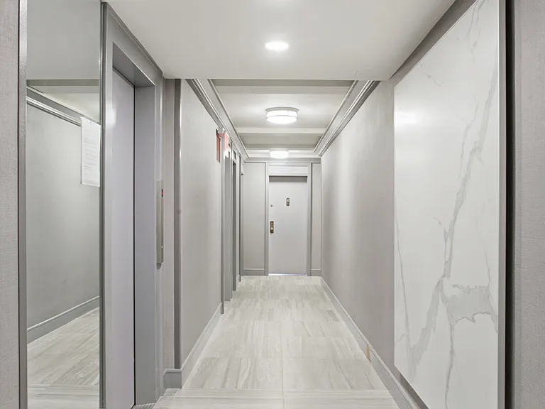 157 E 18th St #6H — Photo 3