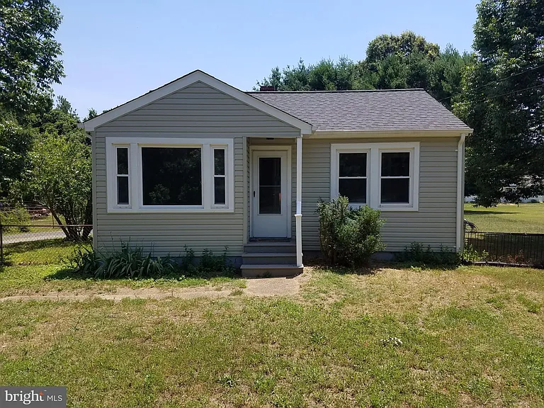 10118 Dahlgren Rd — Photo 2