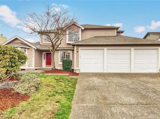 1941 Hawk Ct, Enumclaw, WA 98022