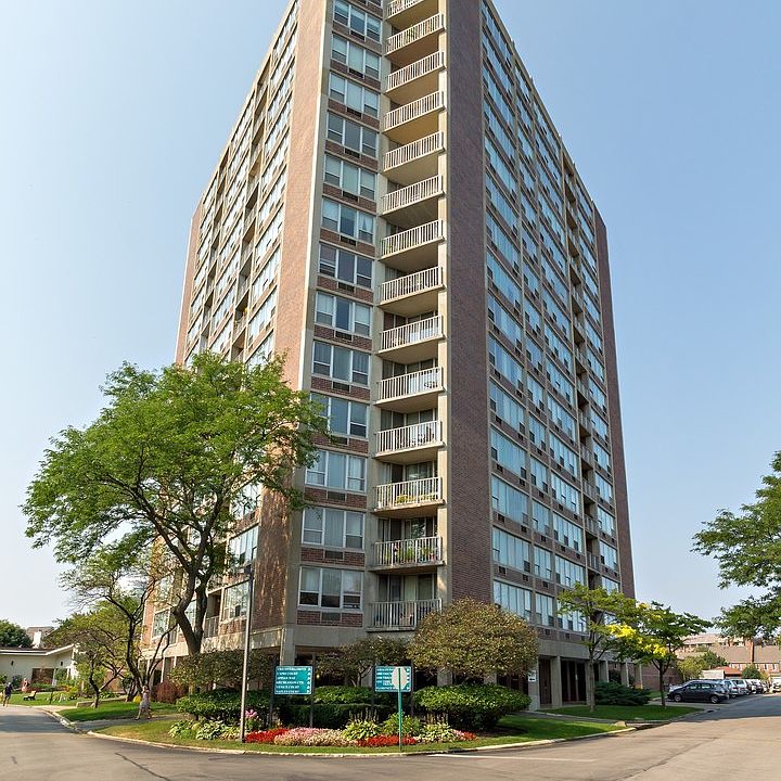 1st image of 3925 Triumvera Dr APT 16D