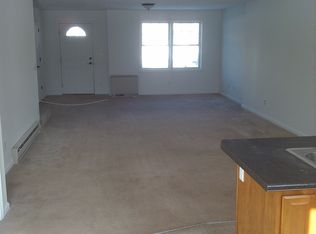 23 Townsend Ln, Rochester, NH 03867