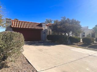830 Camino Del Rex, Las Cruces, NM 88001