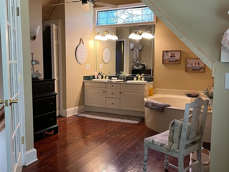 6975 Jones Mill Rd — Photo 8