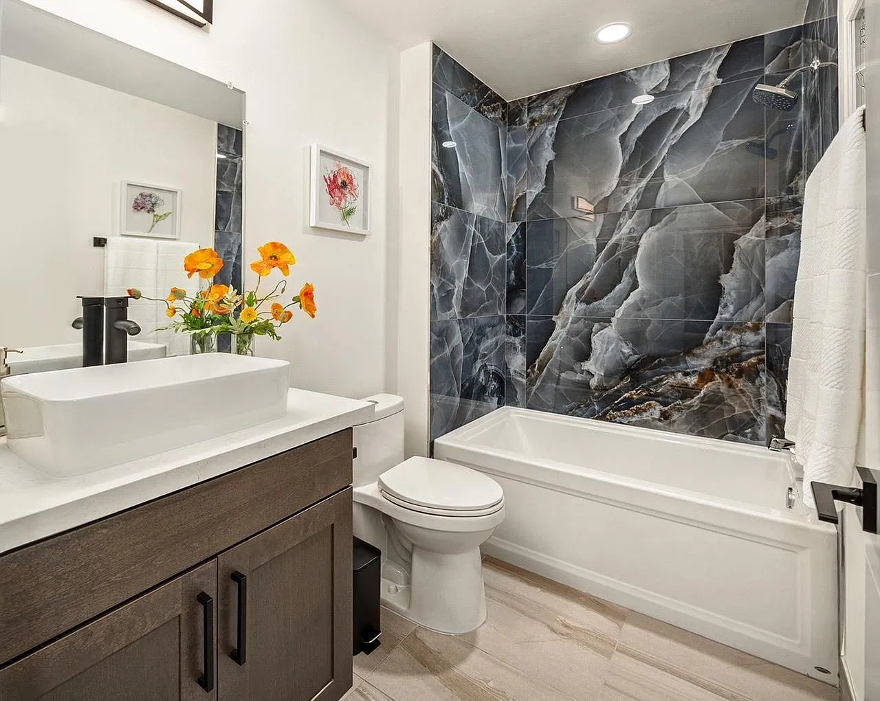 2 bed, 2.5 bath, 1080 sqft, $2,800 — Photo 4