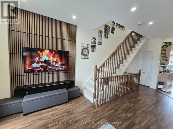 1389 Salem Rd N, Ajax, ON L1Z 0R9