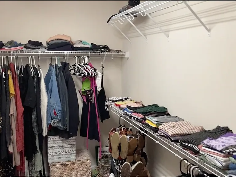 1041 Holtridge Dr — Photo 23