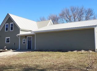 1670 Yale Ave, Klemme, IA 50449