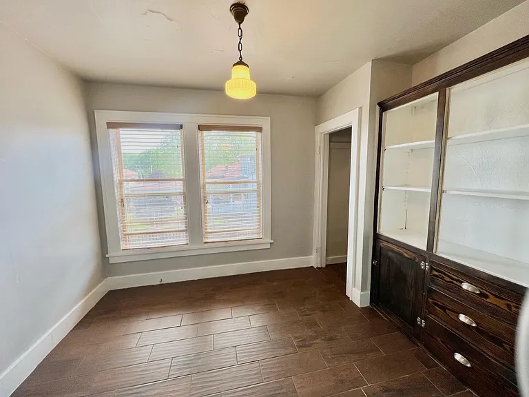 220 W Latimer St #B — Photo 15