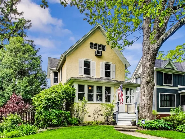 1515 Washington Ave, Wilmette, IL 60091