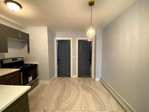 2nd image of 152 Van Horne St #1