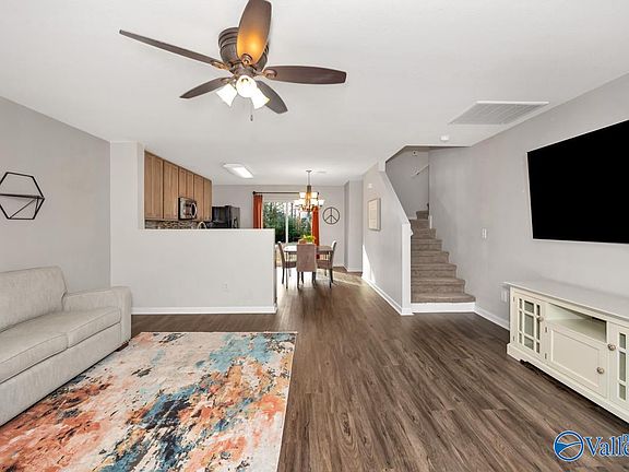 3rd image of 114 Blackwell Ct